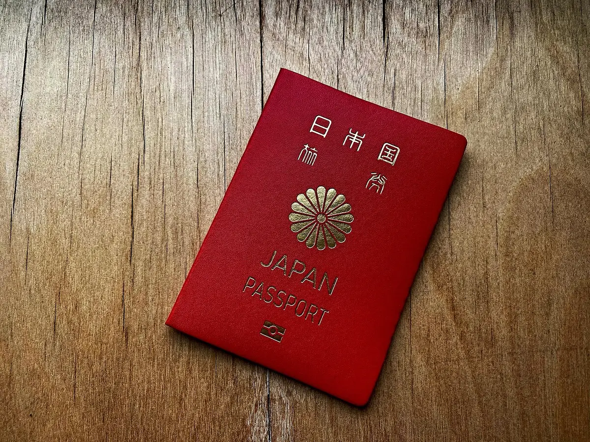 日本のパスポート — 中国のホテルチェックインには原本の提示が必須