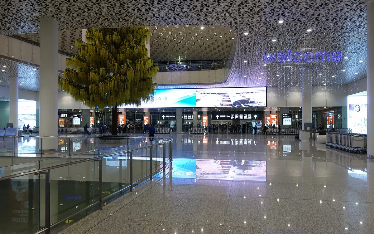 深圳宝安国際空港の到着ロビー。ここでネットが繋がっているかどうかで、旅の快適さがまるで変わる